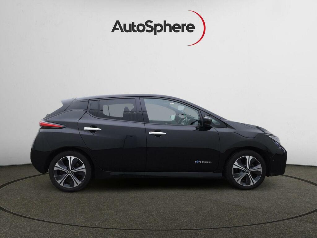 Nissan Leaf Hatchback Black #4