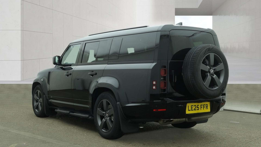 Land Rover Defender 3 L X-dynamic Hse D Mhev 4Wd  #2
