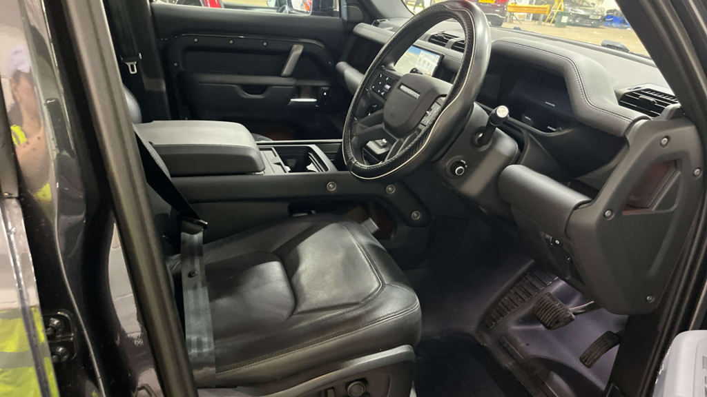 Land Rover Defender 3 L X-dynamic Hse D Mhev 4Wd  #2