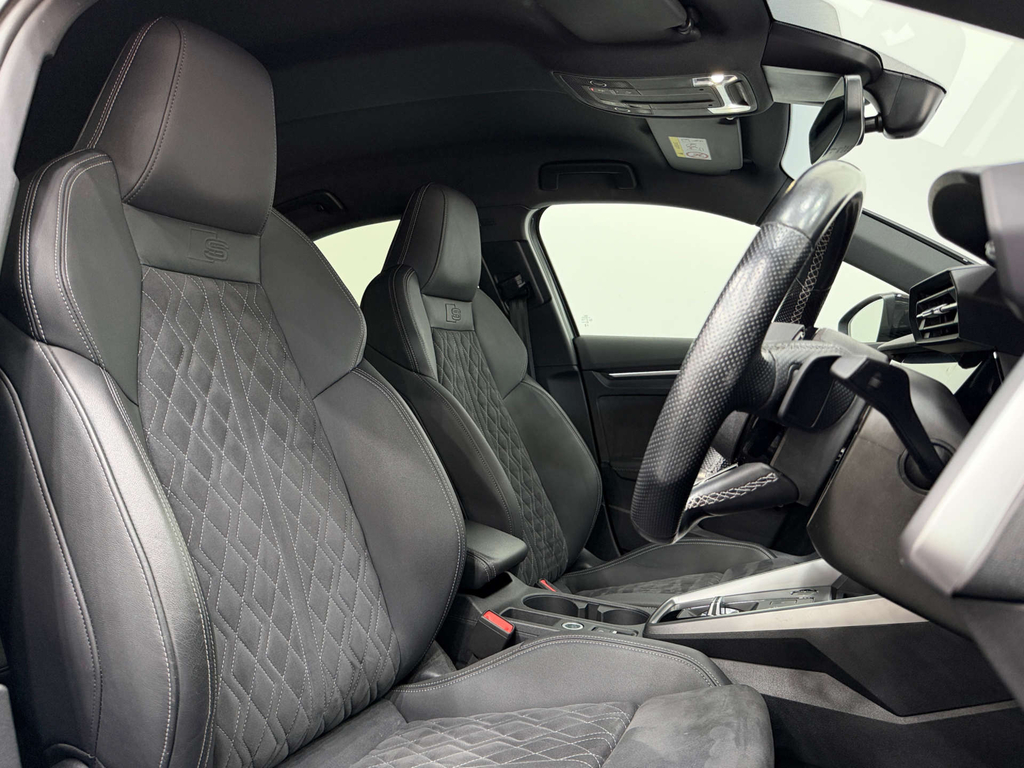 Audi A3 1.5 L S Line Edition 1 35 Tfsi Mhev KM23EVD #2