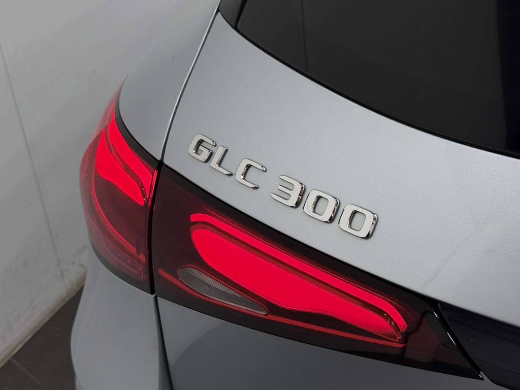 Mercedes-Benz GLC Class Automatic Black #19