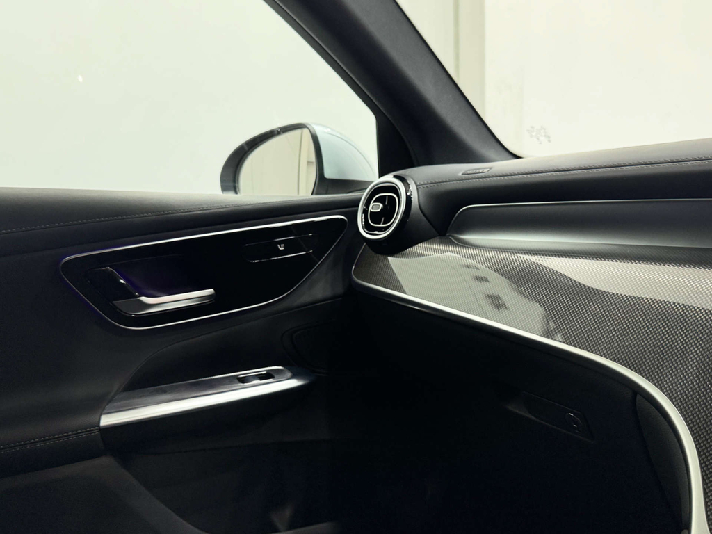 Mercedes-Benz GLC Class Automatic Black #23