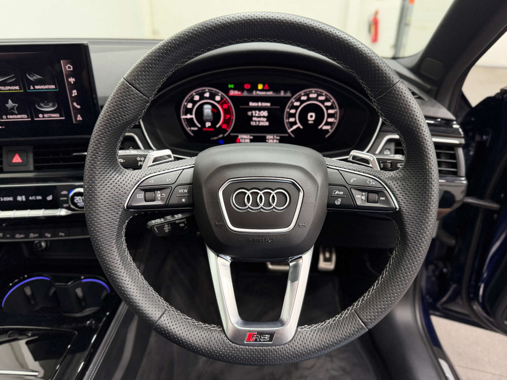 Audi RS4 Carbon Black Black #19