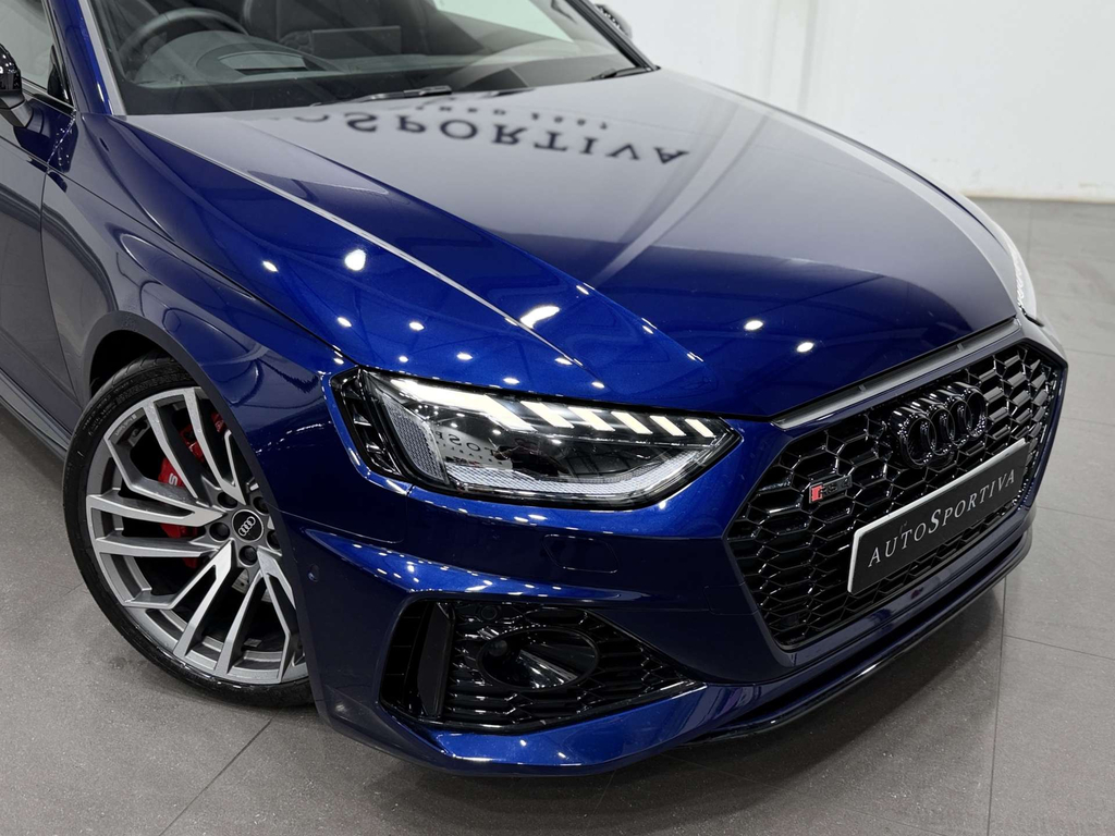 Audi RS4 Carbon Black Black #27