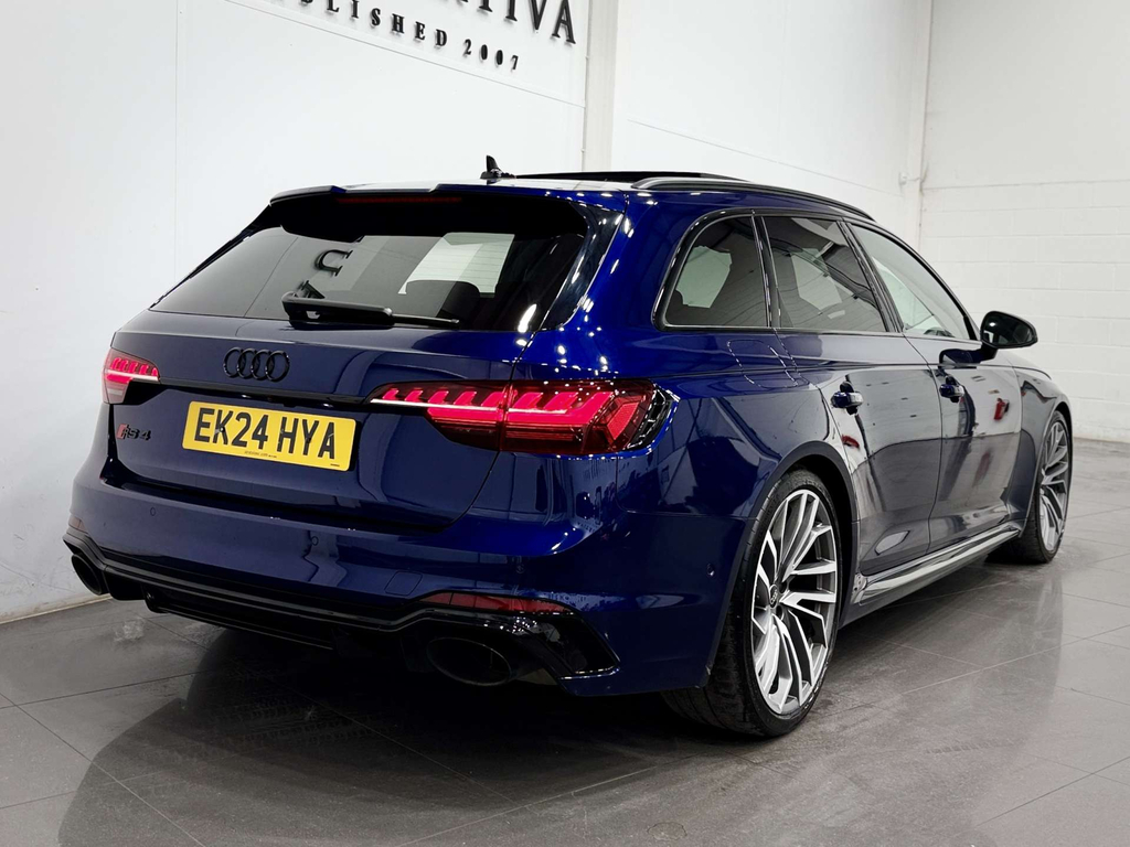 Audi RS4 2.9 L Rs 4 Vorsprung Tfsi 4Wd Blue #4