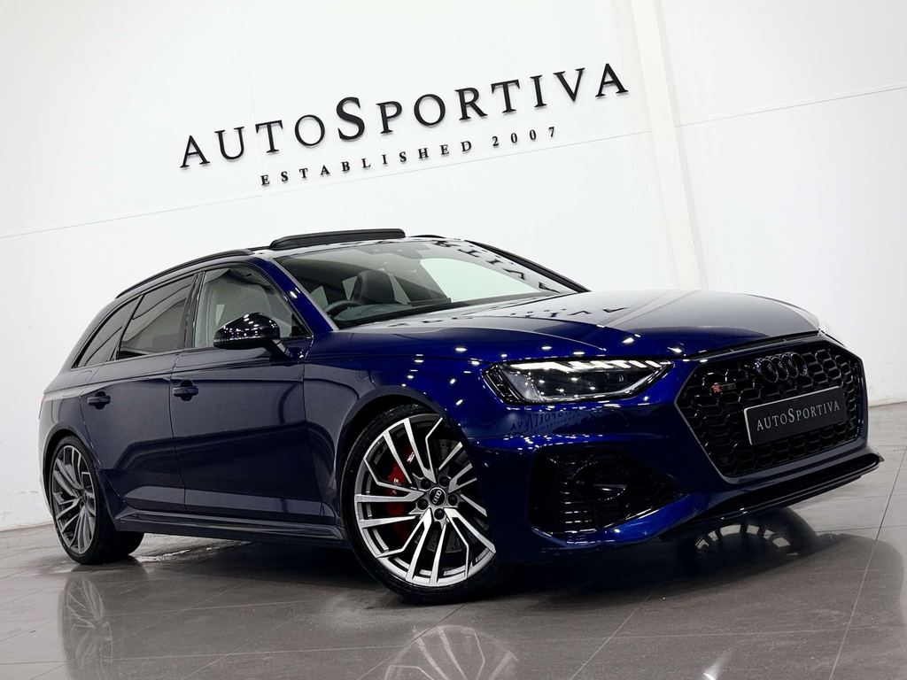 Audi RS4 Carbon Black Black #45