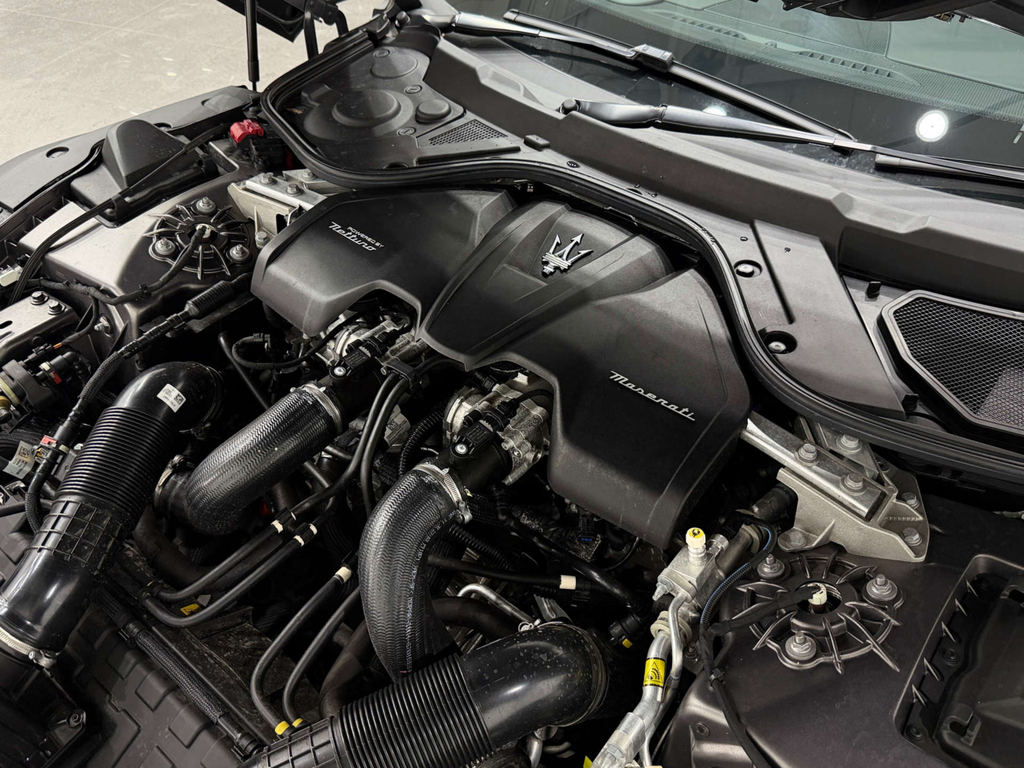 Maserati GranTurismo 3.0 V6 Trofeo  #32