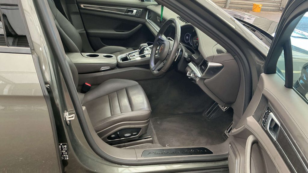 Porsche Panamera 2.9 L 4 E-hybrid Platinum Edition 4Wd  #2