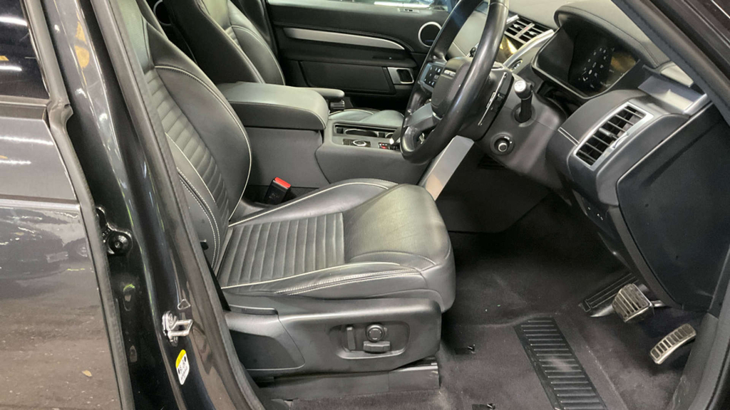 Land Rover Discovery 3 3 L Dynamic Hse D Mhev A 4Wd #2