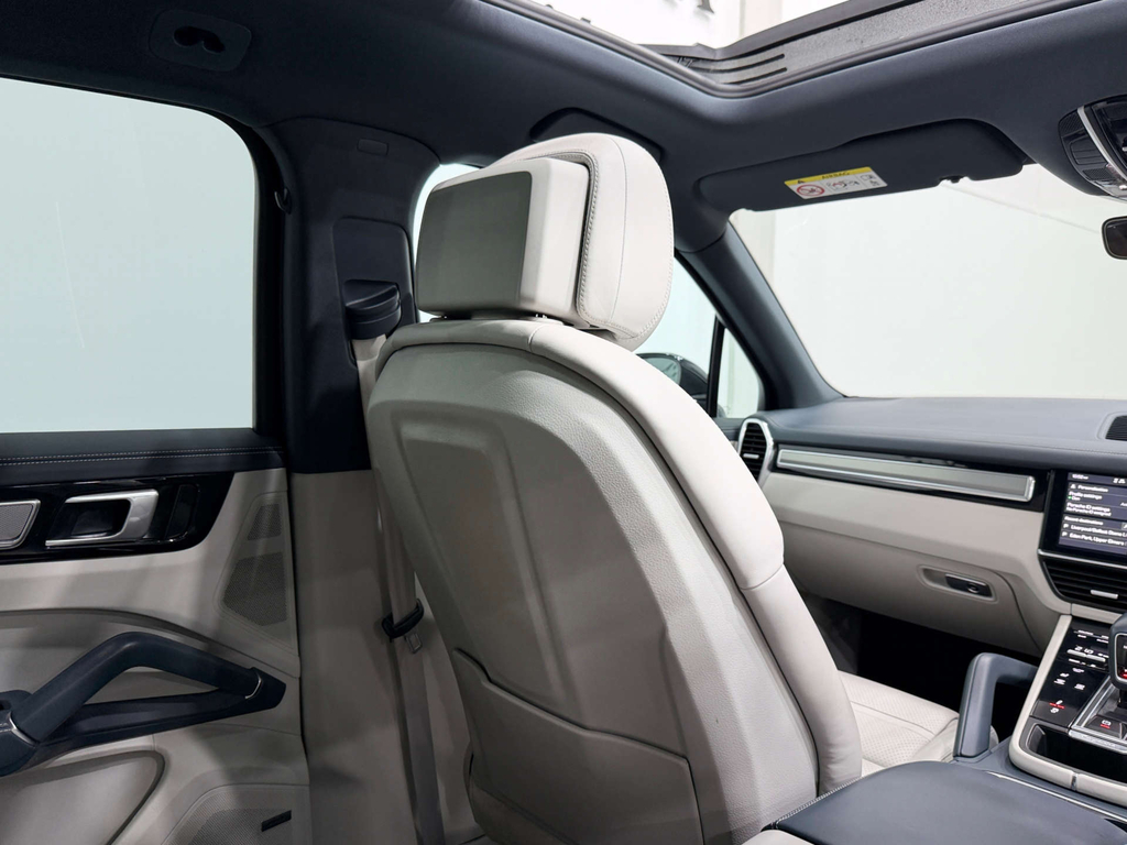 Porsche Cayenne V8 S Tiptronic S Black #15