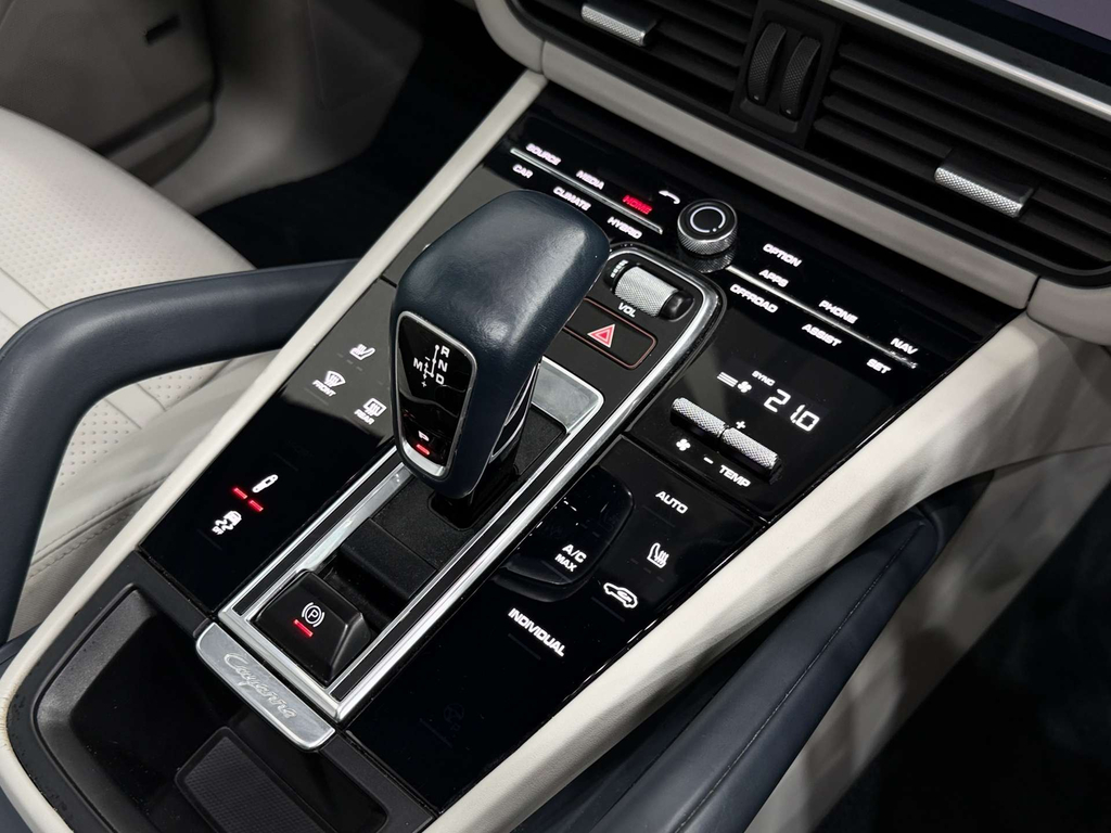 Porsche Cayenne V8 S Tiptronic S Black #35