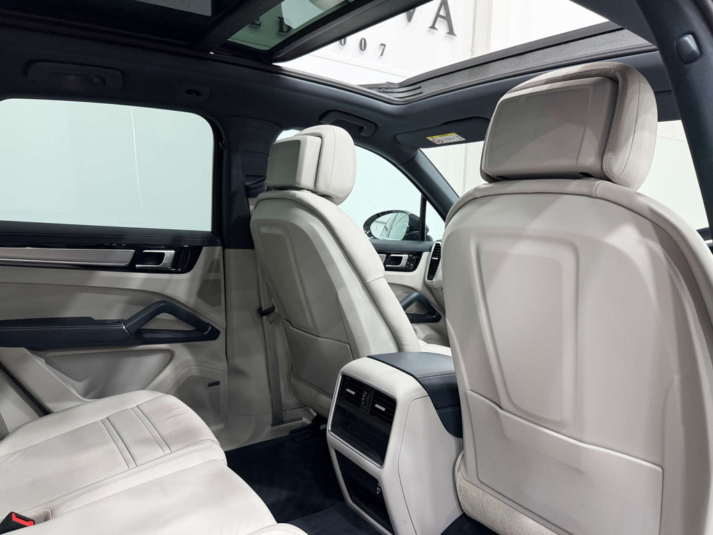 Porsche Cayenne V8 S Tiptronic S Black #14
