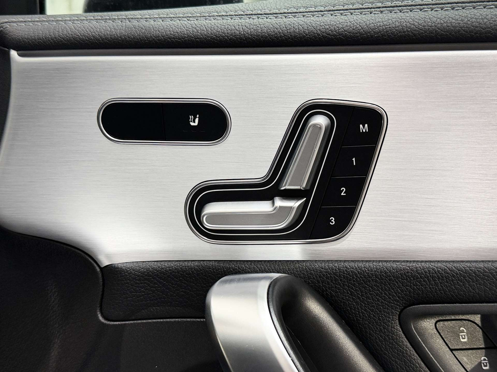 Mercedes-Benz A Class 200 Exclsve Launch Ed M Black #31