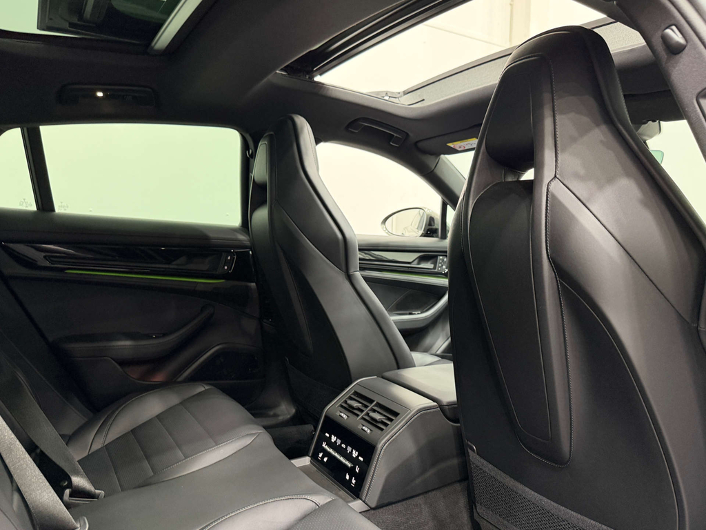 Porsche Panamera 4 E-hybrid 2024 2025 Green #15
