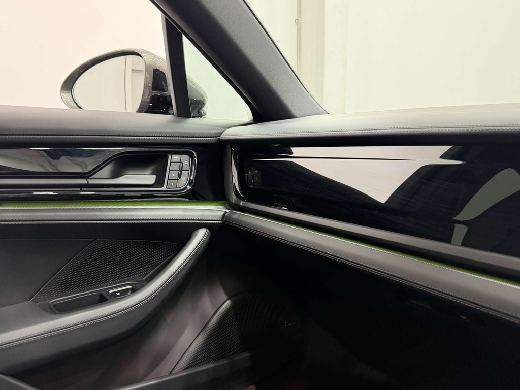 Porsche Panamera 4 E-hybrid 2024 2025 Green #34