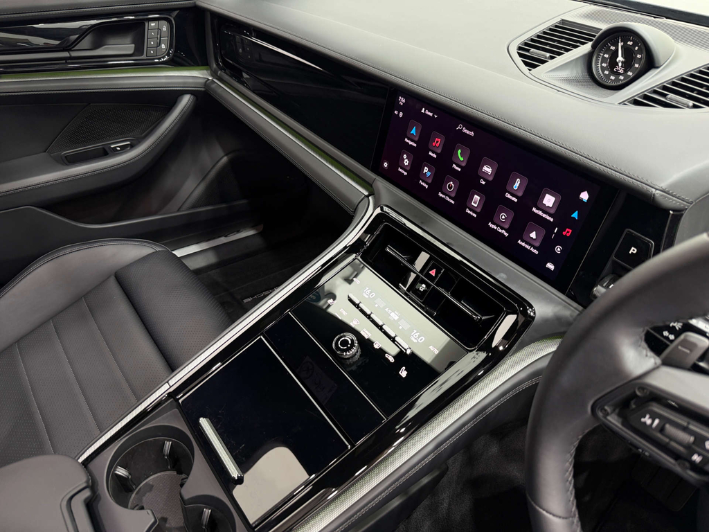 Porsche Panamera 4 E-hybrid 2024 2025 Green #43