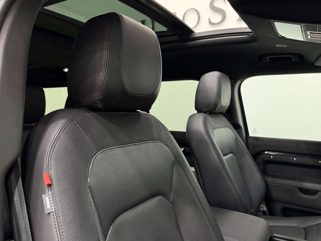 Land Rover Defender D300 Mhev X-dynamic Hse White #29