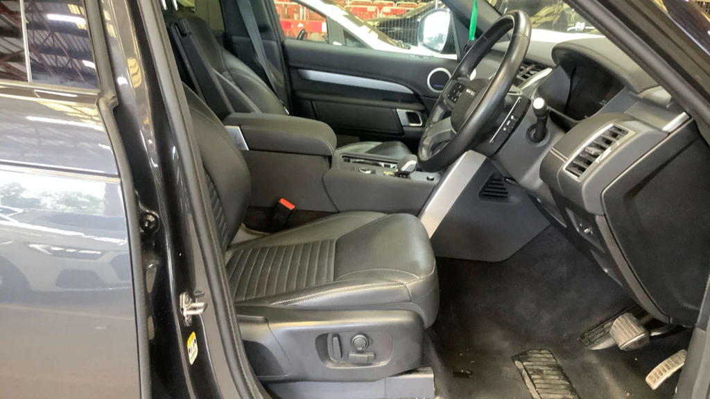 Land Rover Discovery 3 3 L R-dynamic Se D Mhev 4Wd #2