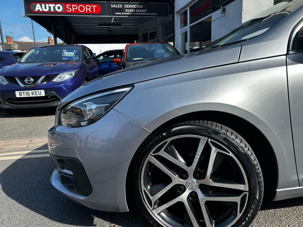 Peugeot 308 SW 1.2 Puretech Allure Eat Euro 6 S S Grey #2
