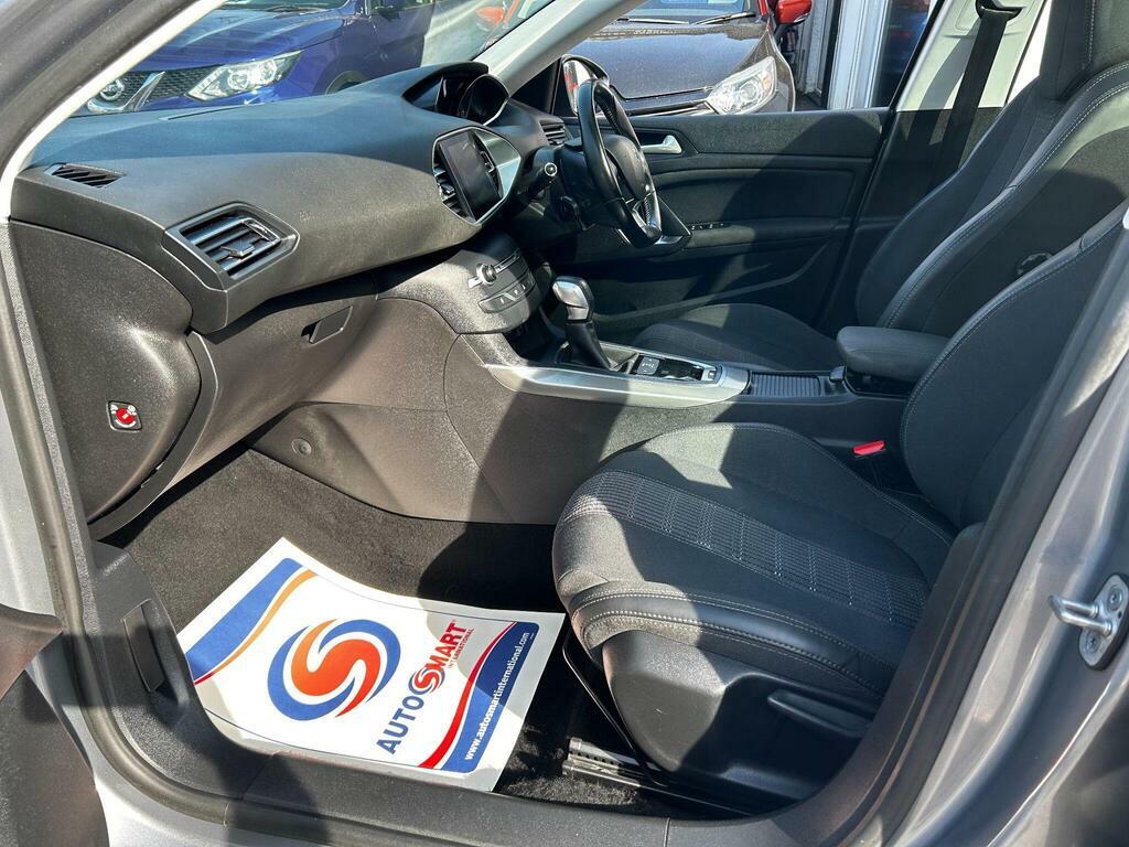 Peugeot 308 SW Active Sw Hdi Blue #19