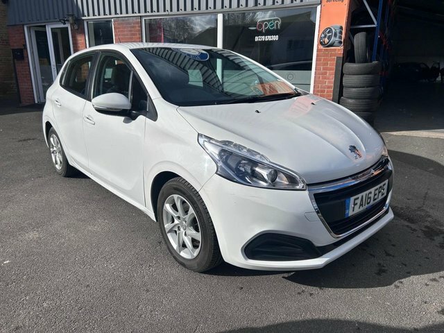 Peugeot 208 Puretech Active Hatchback White