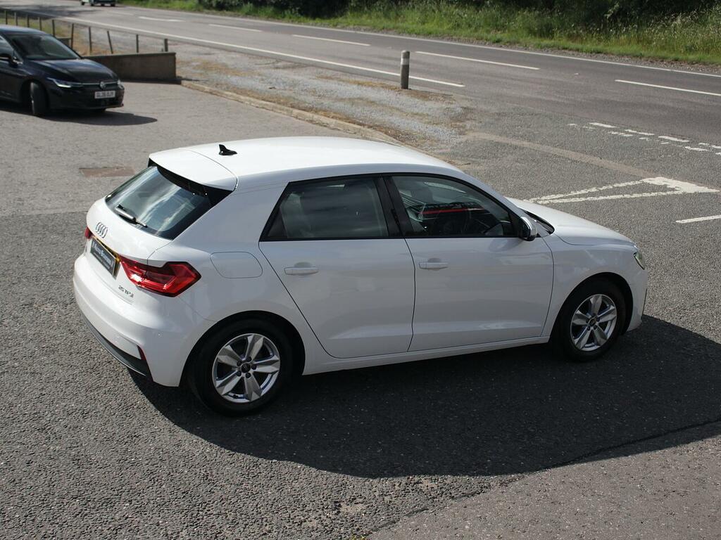 Audi A1 Technik White #3