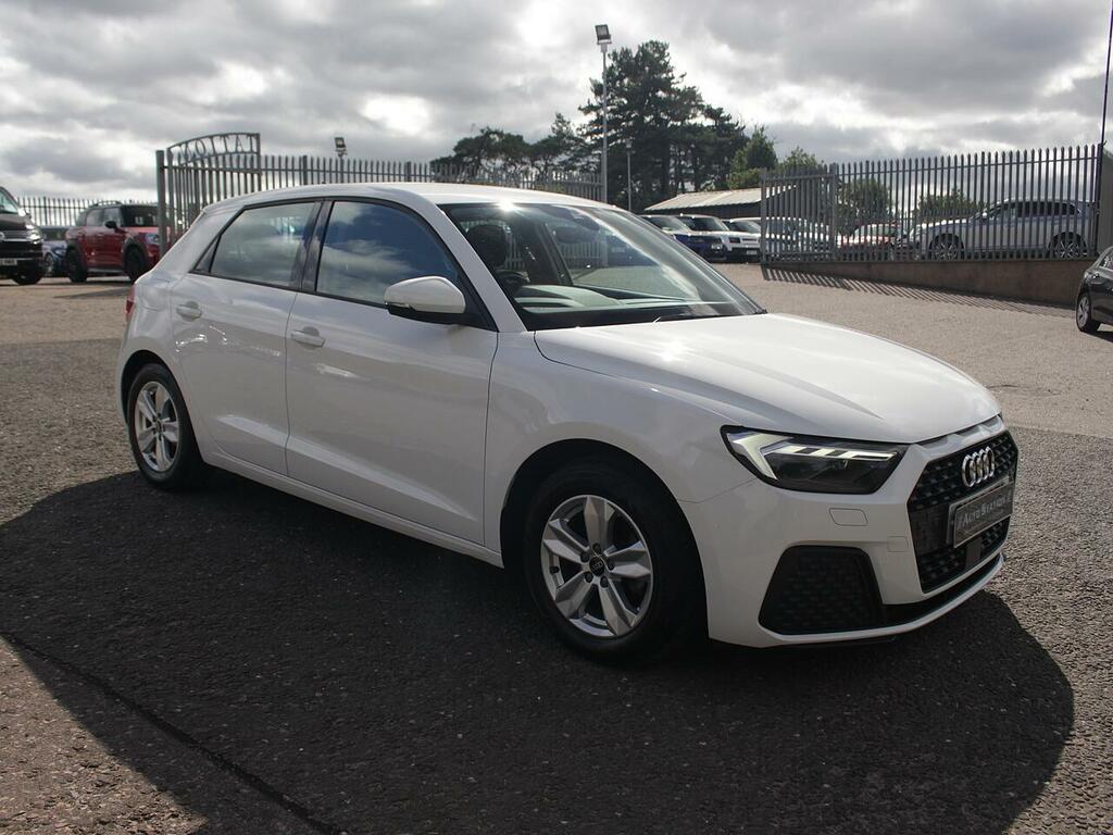 Audi A1 Technik White #6