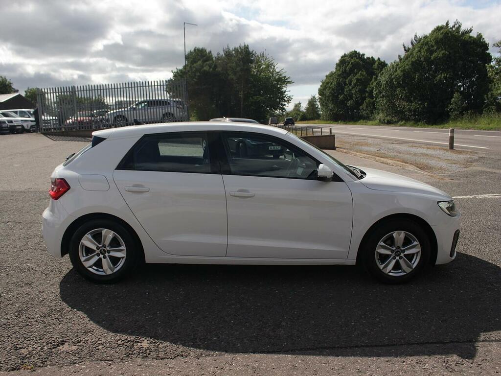 Audi A1 Technik White #5
