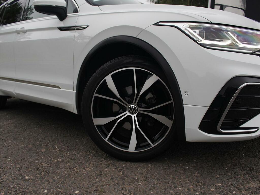 Volkswagen Tiguan R-line White #4