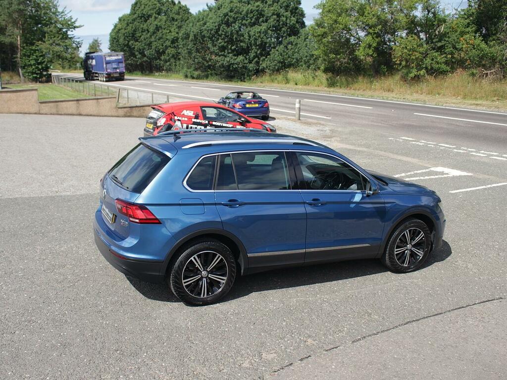 Volkswagen Tiguan Se Navigation Blue #5
