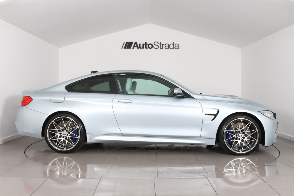 BMW 4 Series M4 Competition Package MT66MVR Blue #4