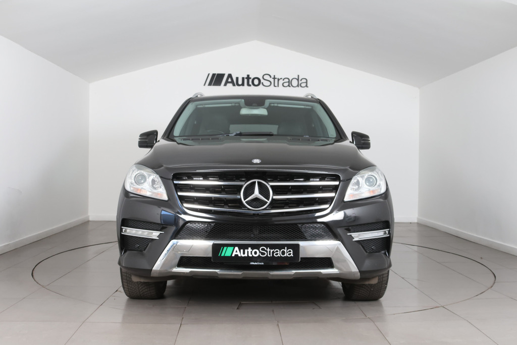Mercedes-Benz M Class 350 Black #2