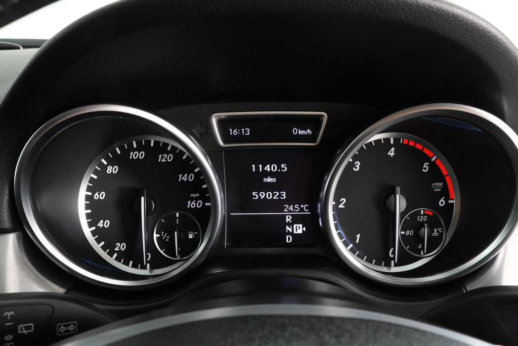 Mercedes-Benz M Class Grey #16