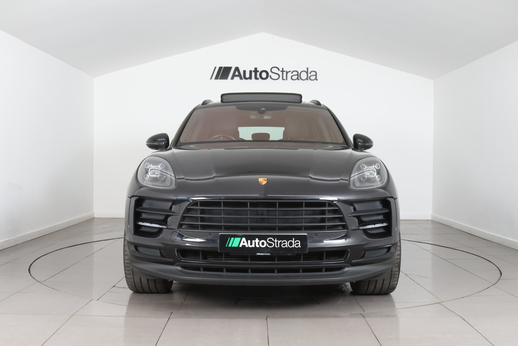Porsche Macan Pdk Black #2