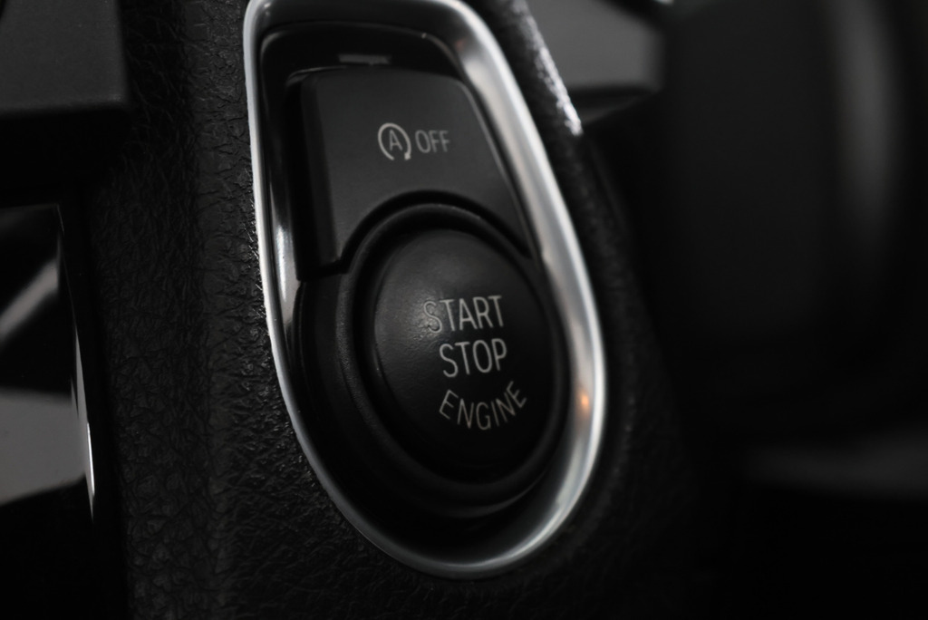 BMW 2 Series 218I Sport Black #25