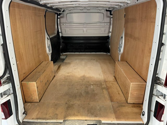 Renault Trafic Dci Blue Ll30 Extra White #2