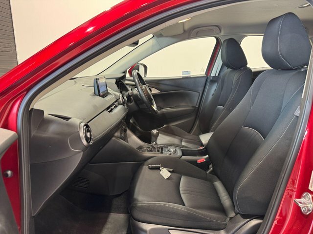 Mazda CX-3 Skyactiv-g Se Nav Euro Red #2