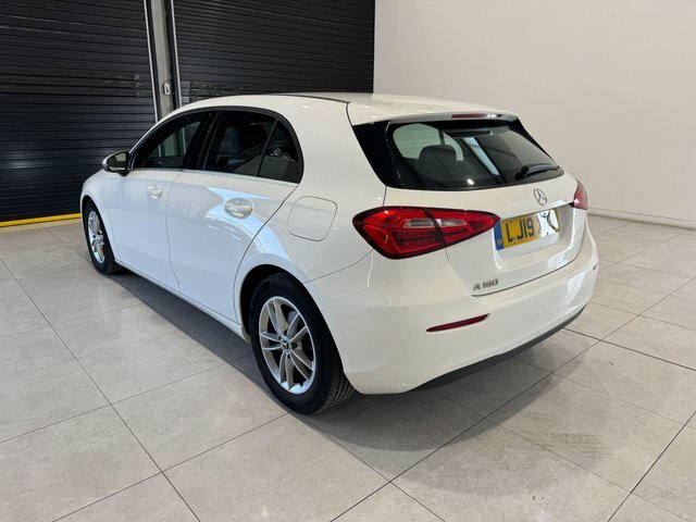 Mercedes-Benz A Class A180 Se 7G-dct Euro White #5