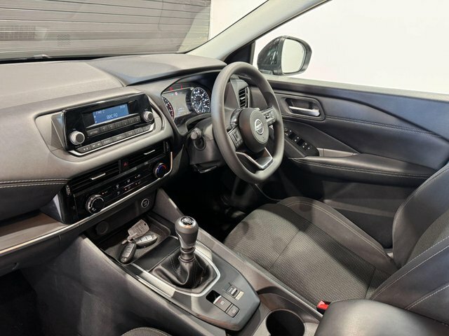 Nissan Qashqai Dig-t Mhev Visia Euro Black #2