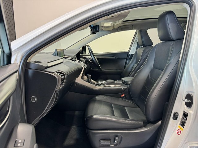 Lexus NX 300H Luxury E-cvt 4Wd Black #2