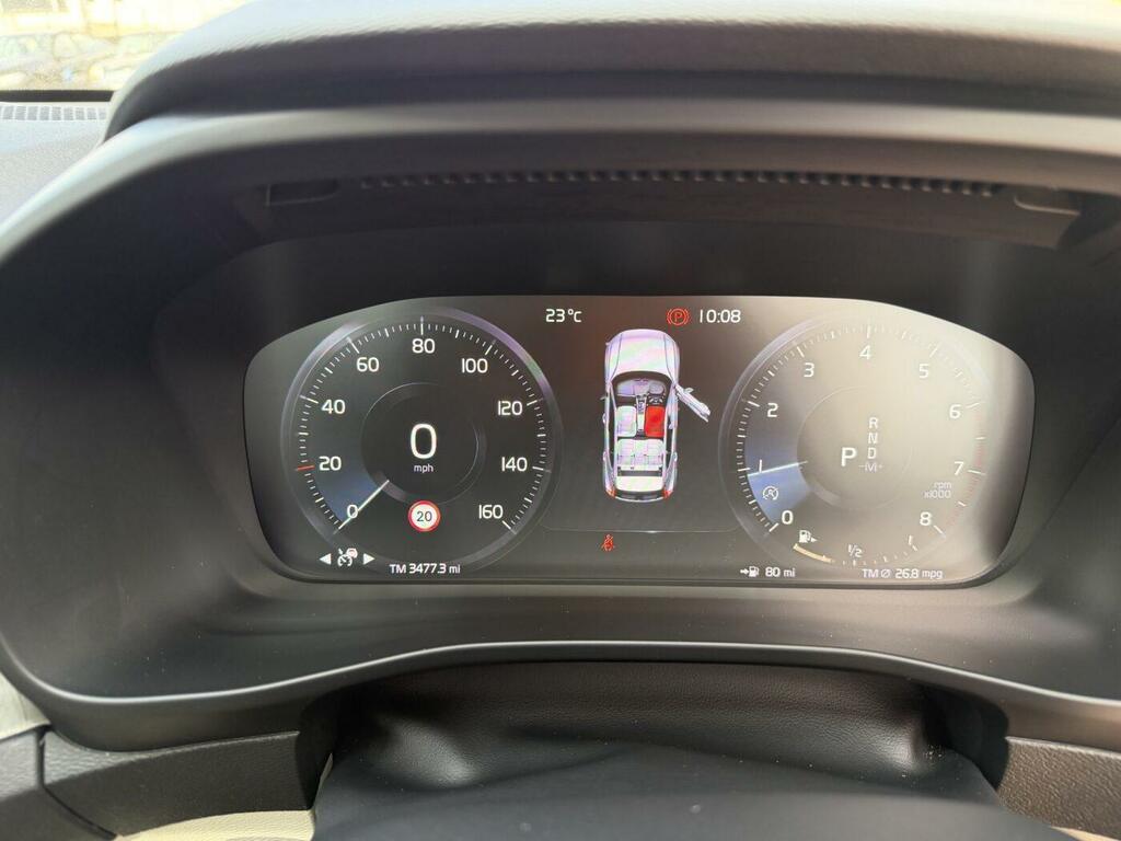 Volvo XC40 D4 R-design Pro Awd White #25