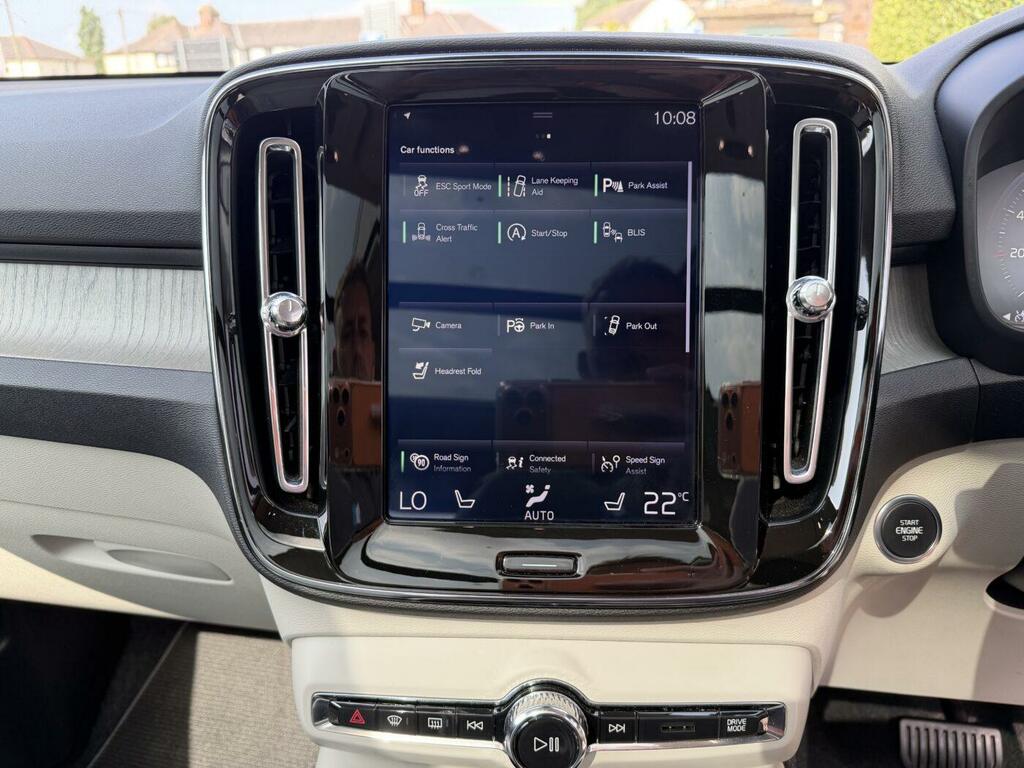Volvo XC40 D4 R-design Pro Awd White #26