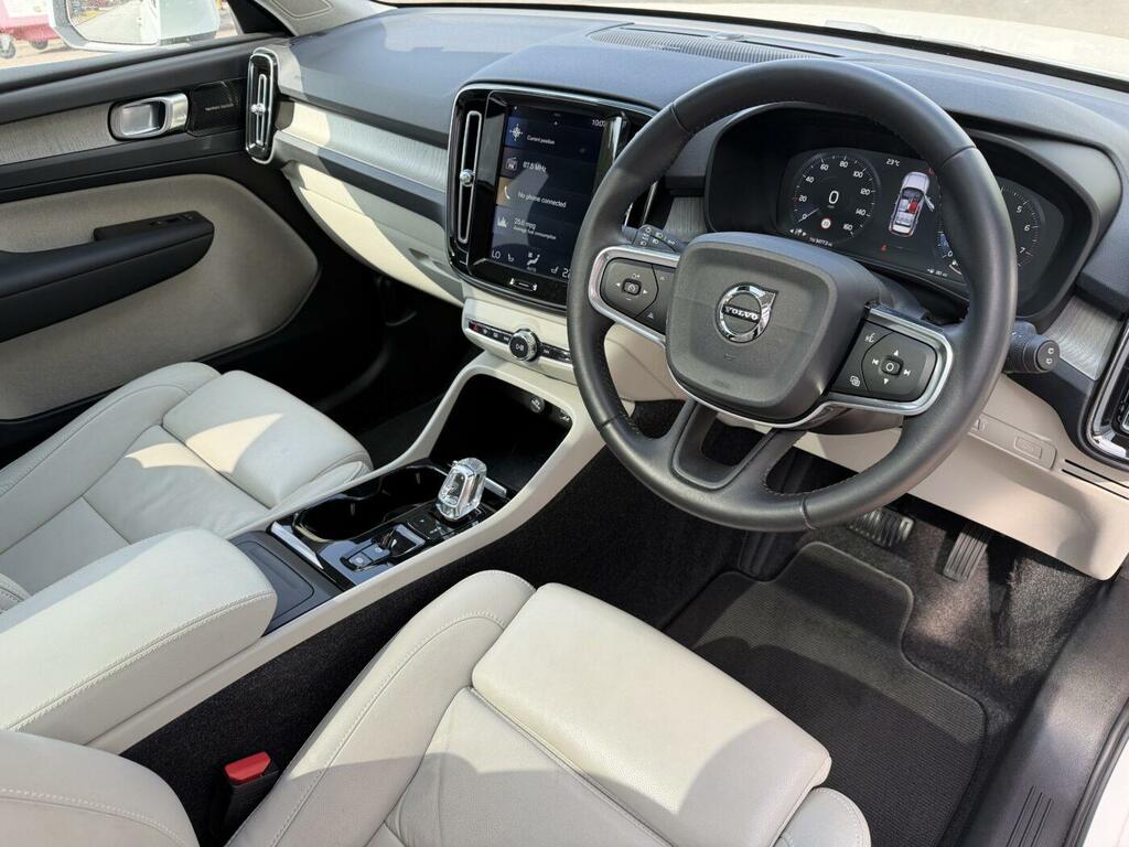 Volvo XC40 D4 R-design Pro Awd White #20