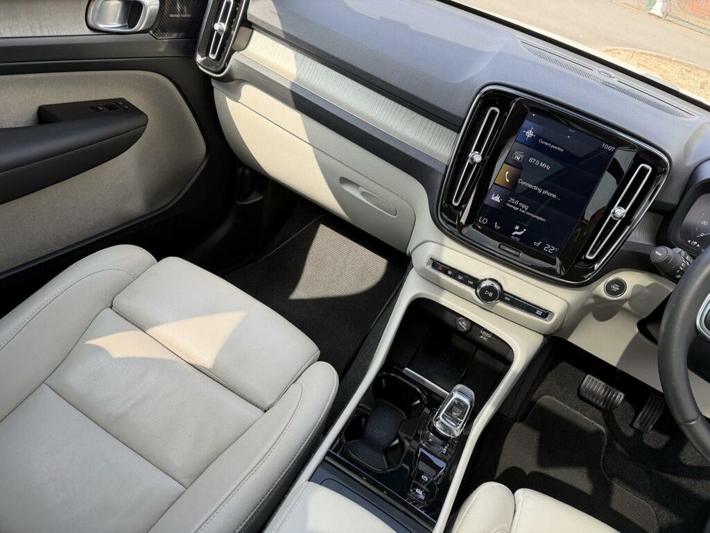 Volvo XC40 D4 R-design Pro Awd White #12