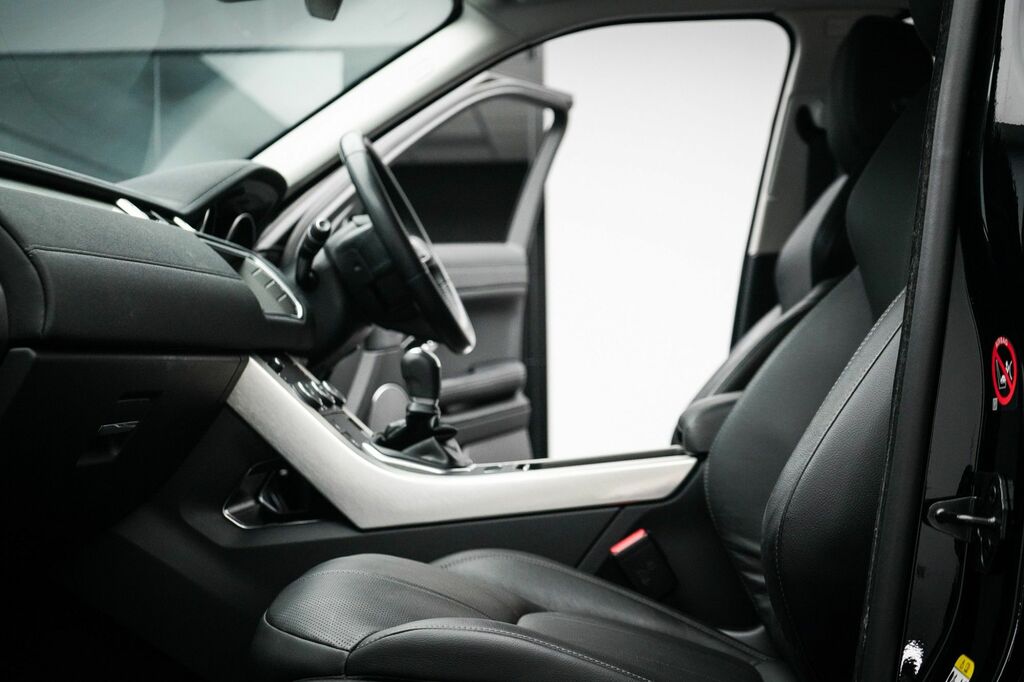 Land Rover Range Rover Evoque 2L Se Tech White #31