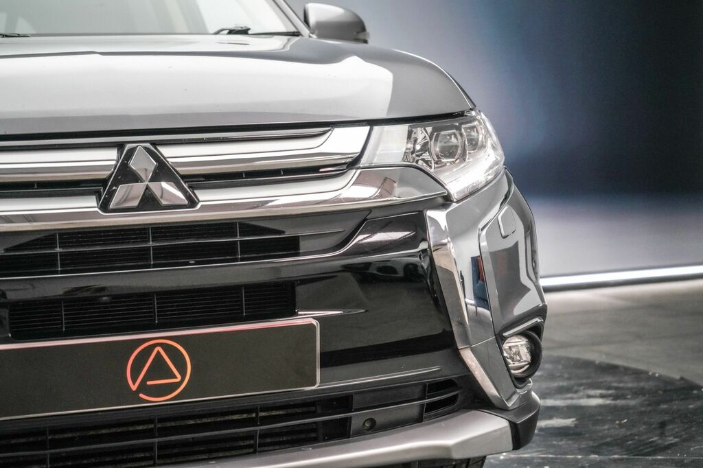 Mitsubishi Outlander 2018 2.2 Di-d 4 Suv 4Wd Euro 6 14 Grey #6