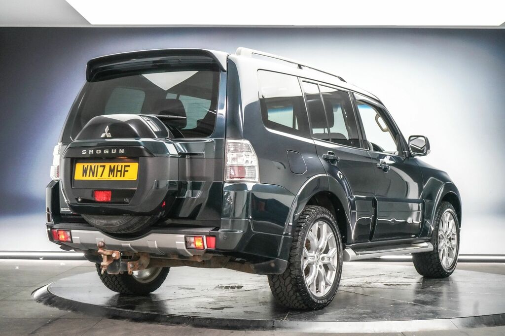 Mitsubishi Shogun 2017 3.2 Di-dc Sg5 Suv 4Wd Euro 6 Green #3