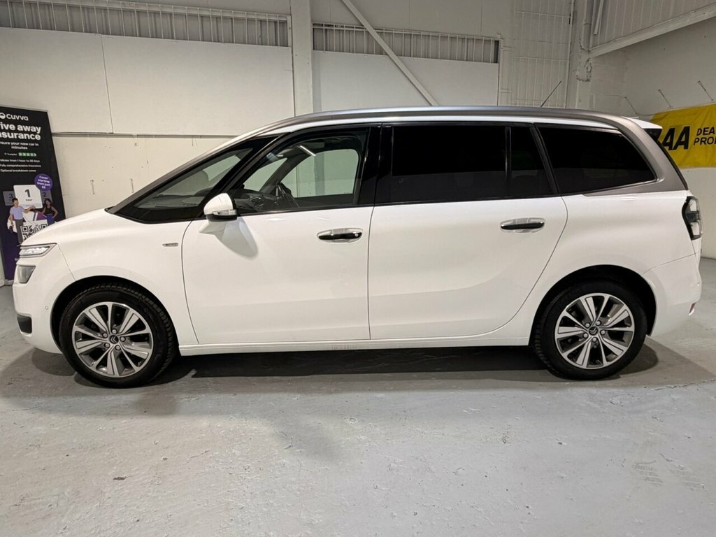 Citroen Grand C4 Picasso 1.6L Exclusive White #2