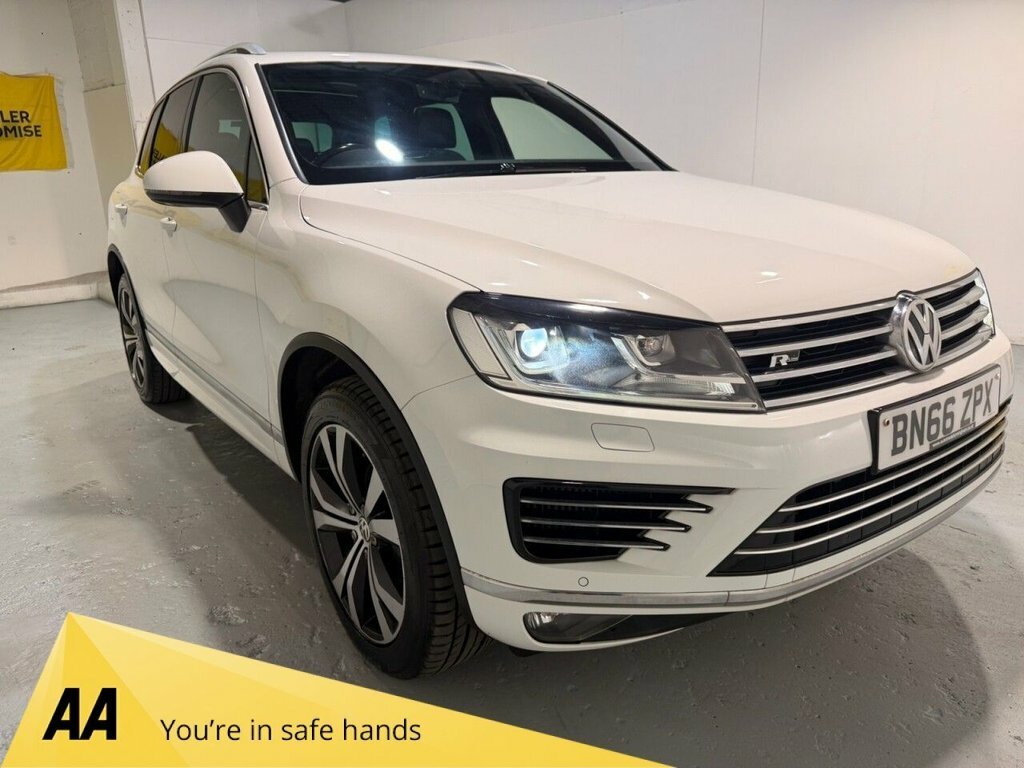 Volkswagen Touareg 3L R-line White