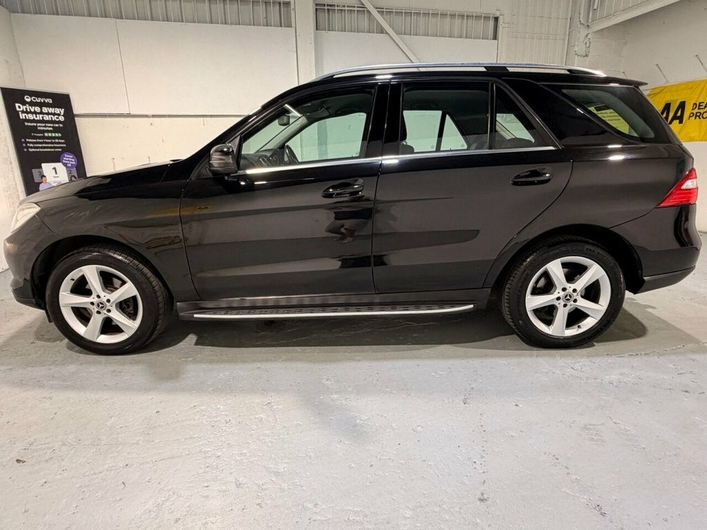 Mercedes-Benz M Class 2.1L Se Black #2